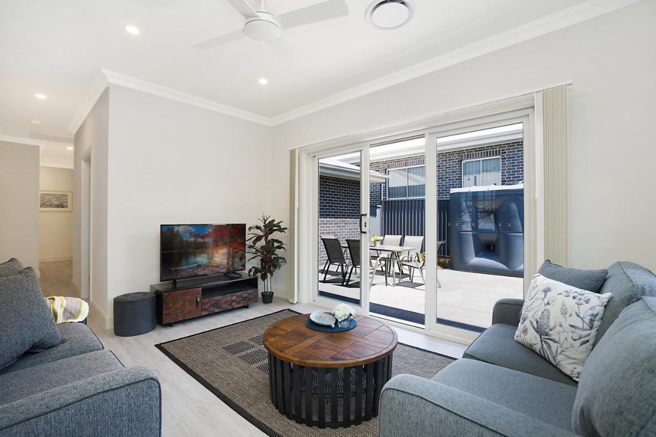 Accommodation Hunter - Adams Street Maitland Bagian luar foto